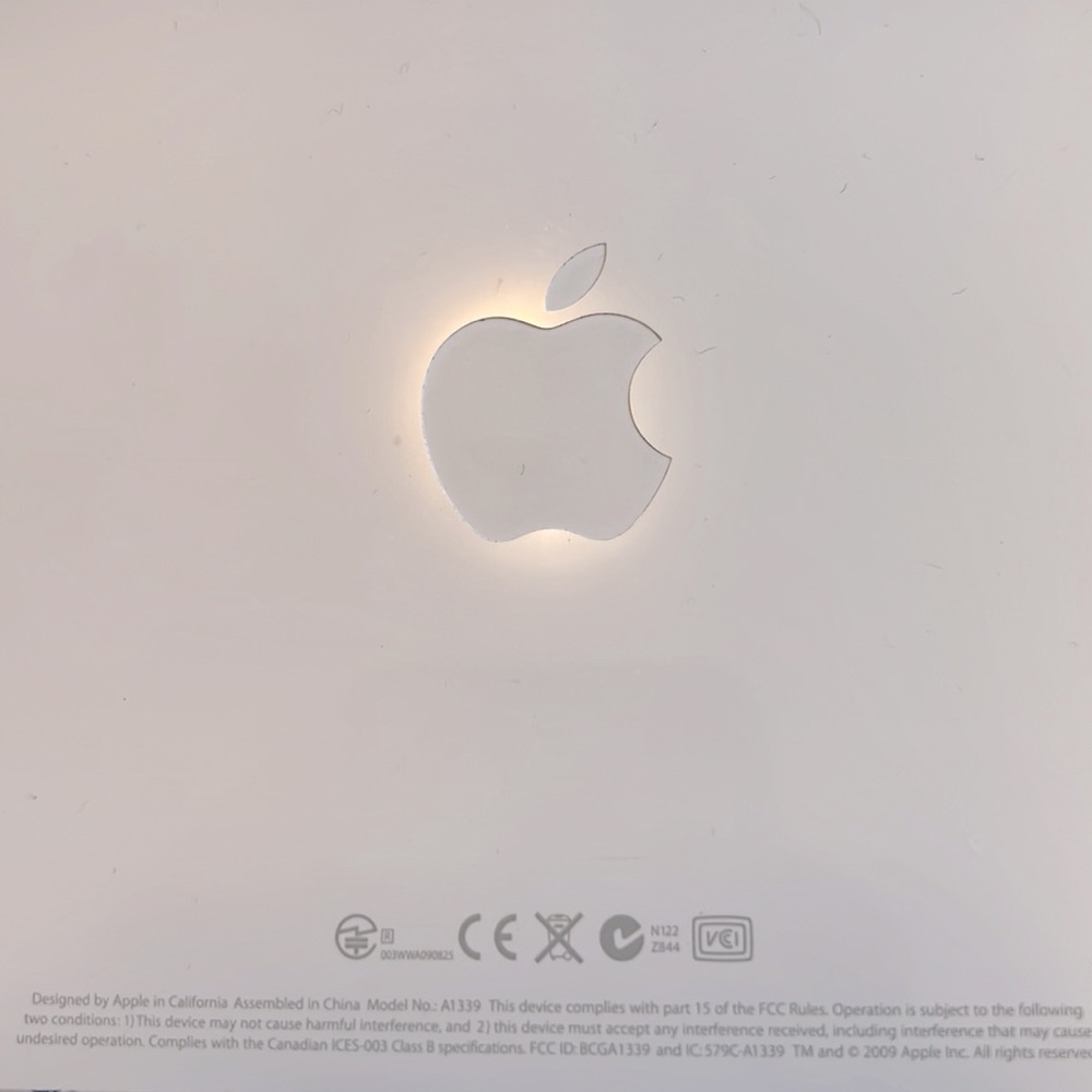 Apple Magic Trackpad  Wireless Multi-Touch Clicking Pad Silver